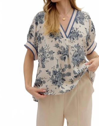 Entro Baker Floral Top In Blue / Ivory