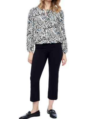 UP Womens Spiral Long Sleeve Blouse In Spiral Print