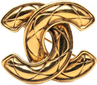 Chanel 1970-1980 Gold Plated CC Quilted Brooch costume brooch - Goud