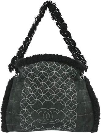 Chanel Pre-owned Shoulder Bags, female, Black, Size: ONE SIZE Pre-owned Vintage embroidered cc chain tote