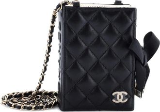 Chanel CC Book Card Holder with Chain Quilted Lambskin crossbody bag - Zwart