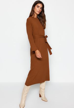 Trendyol Modest Dames Bruin Effen Maxi Lang Casual A-lijn Modest Jurken