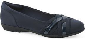 White Mountain Chic Flat in Navy/Nylon at Nordstrom Rack, Size 6.5