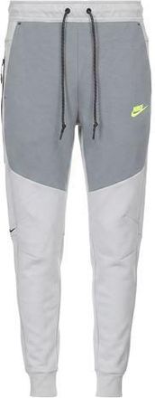 Nike BOTTOMWEAR - Trousers sur YOOX.COM