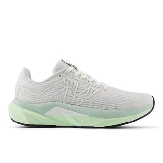 New Balance Womens FuelCell Propel v5 in White/Green Synthetic, size 3.5 Narrow