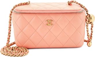 Chanel Pearl Crush Vanity Case with Chain Quilted Lambskin Small clutch bag - Rosa