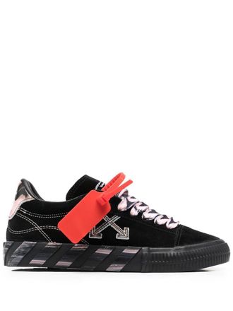 Off-white Vulcanized low-top sneakers - Zwart