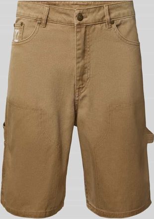 Karl Kani Regular Fit Shorts im 5-Pocket-Design in Camel, Größe XXL