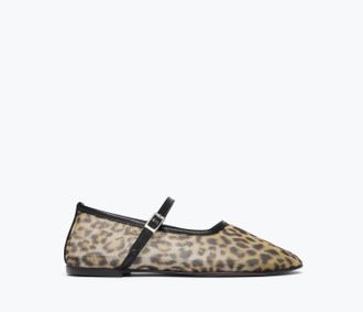 Freda Salvador Womens Laurel Mary Jane Flat In Leopard Mesh