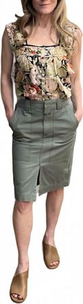 Closed Utility Skirt In 601