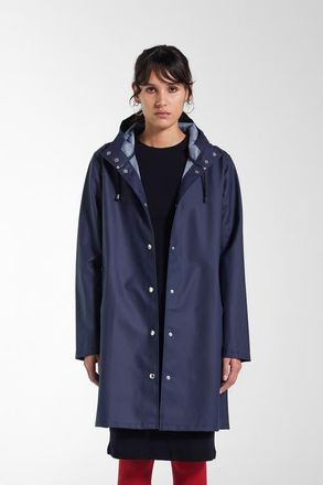 Stutterheim Mosebacke Lightweight Raincoat in Navy at Nordstrom, Size X-Large