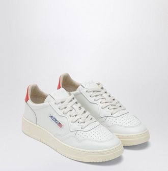 Autry Medalist Low Sneaker In White And Orange