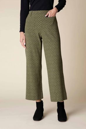 Habitat Luxe Ponte Stamped Floral Diamond Ankle Pant In Green