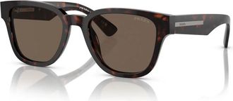 Prada Stijlvolle zonnebril met metalen logo - Heren - Zonnebrillen - Bruin - 52 MM - Accessoires