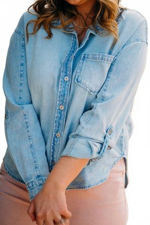 Kut from the Kloth Leighton Button Down With Patch Shirt In Light Wash
