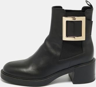 Roger Vivier Black Leather Buckle Ankle Length Boots
