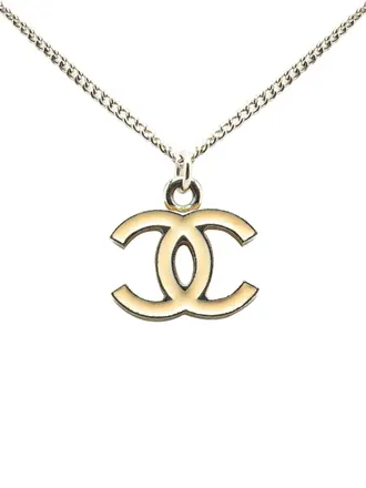 Chanel 2007 Silver CC Enamel Pendant Necklace costume necklace - women - Silver - One Size