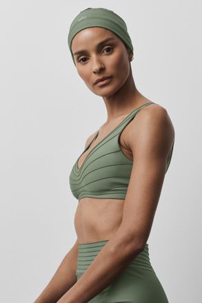 Alo | Airlift Headband in Bamboo Green