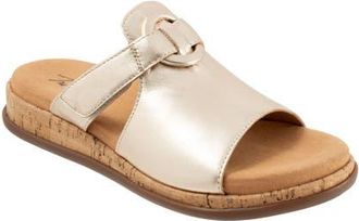 Trotters Ginnie Platform Wedge Slide Sandal in Champagne at Nordstrom, Size 10.5