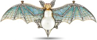 Luxury Bazaar 18K Yellow Gold Diamond and Pearl Enamel Bat Brooch MF28-100826