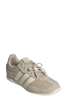 adidas Barreda Lo Sneaker in Crystal Linen/White/Beige at Nordstrom Rack, Size 10.5