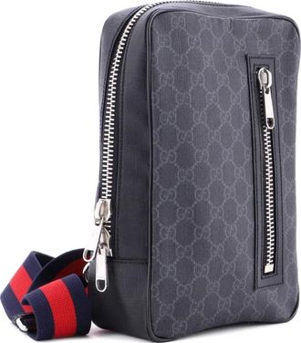 Gucci Soft Zip Sling Bag GG Coated Canvas Small crossbody bag - Zwart