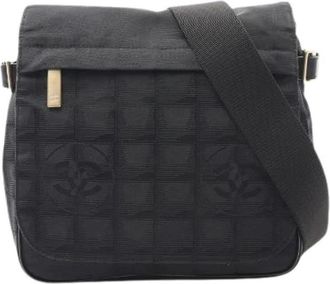 Chanel Pre-owned Cross Body Bags, female, Black, Size: ONE SIZE Pre-owned Nylon Cross Body Bag