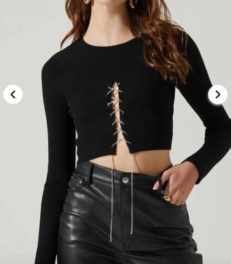 Astr Simone Sweater In Black