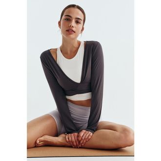 H&M Cropped Tie-front Yoga Top With Softmove in Slate Gray at Nordstrom, Size X-Large