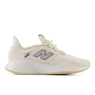 New Balance Womens Fresh Foam Shoe In Sea Salt