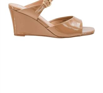 Corkys Footwear Womens Xoxo Faux Leather Wedges In Natural