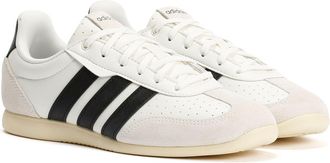 adidas Barreda Lo Womens White/Black Trainers - Size UK 3.5