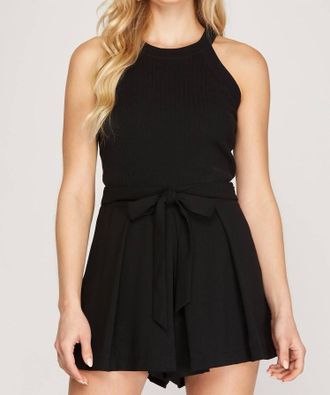 She + Sky Woven Pleated Shorts In Black
