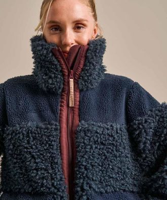 BAM On The Go Throw On Fleece - X-Small