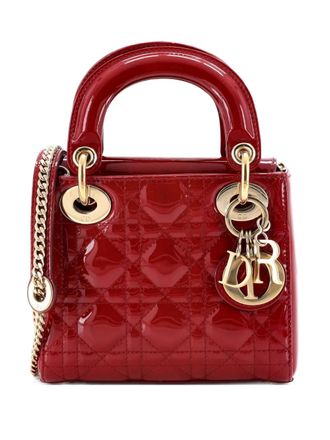 Dior Borsa a tracolla Lady Dior mini in pelle verniciata trapuntata con motivo Cannage e catena - Rosso