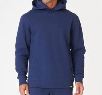 Legends Highland Solid Hoodie In Navy