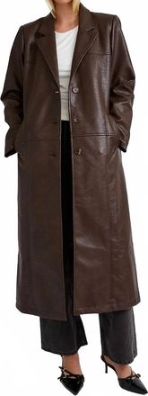 Le Lis Blanc Deux Faux Leather Trench Coat In Chocolate