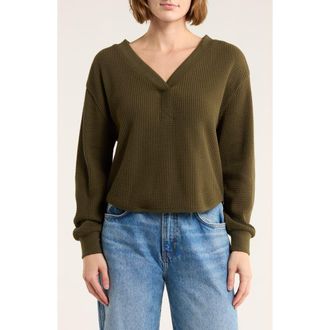 Madewell Brushed Waffle V-Neck T-Shirt in Dried Olive at Nordstrom Rack, Size X-Large