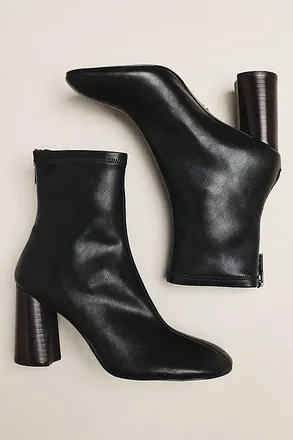 Lola Cruz Round Toe Block Heel Boots