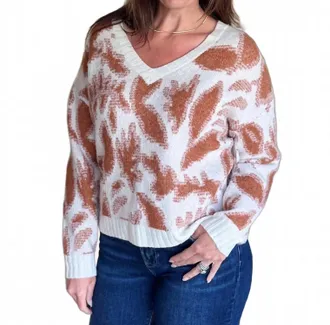 Tribal V-Neck Weather Sweater In Rust And White