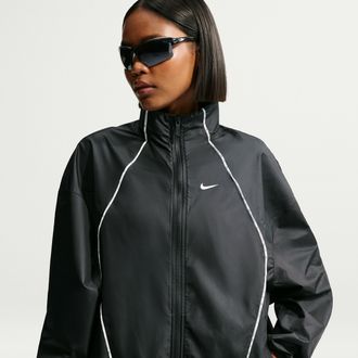 Nike Womens Nike Sportswear Oversized Repel Windbreaker in Black | IM8199-010