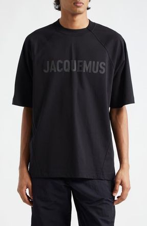 Jacquemus Le Typo Cotton Logo Graphic T-Shirt in Black at Nordstrom, Size X-Large