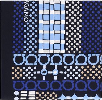 Ferragamo Quadratisches Seidentwillhalstuch Gancini