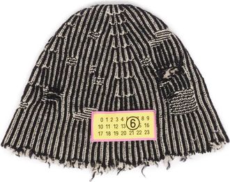 Maison Margiela distressed-effect ribbed beanie - women - Wool/Polyamide - S - Black