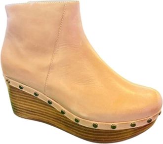 Chocolat Blu Women Wedge Ankle Bootie In Nude Leather