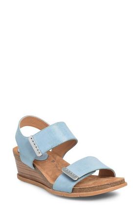 CELINE｜SANDALS (TIPPI TRIOMPHE SANDAL IN SUEDE CALFSKIN CELINE - TIPPI TRIOMPHE SANDAL IN SUEDE CALFSKIN - LIGHT