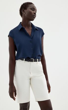 Contemporaine Womens Dense pleated Bermuda short Fit: Straight leg, high rise