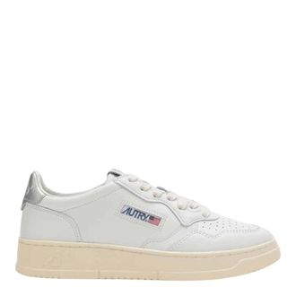 Autry Medalist Low - female - Autry - Sneakers - White - 3 UK - Shoes