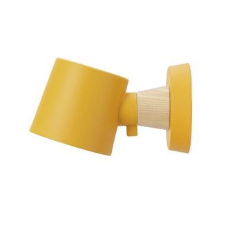 NORMANN COPENHAGEN Rise Wandleuchte mit Wandhalterung, gelb