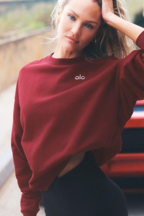 Alo | Accolade Crewneck Neck Pullover Top in Summer Romance Red, Size: Medium